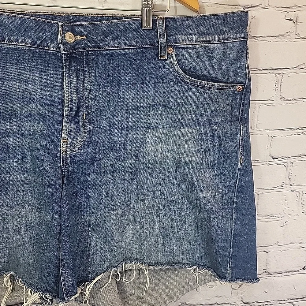 Old Navy‎ O.G. Mid Rise Shorts Plus Size 20 Womens Cutoffs